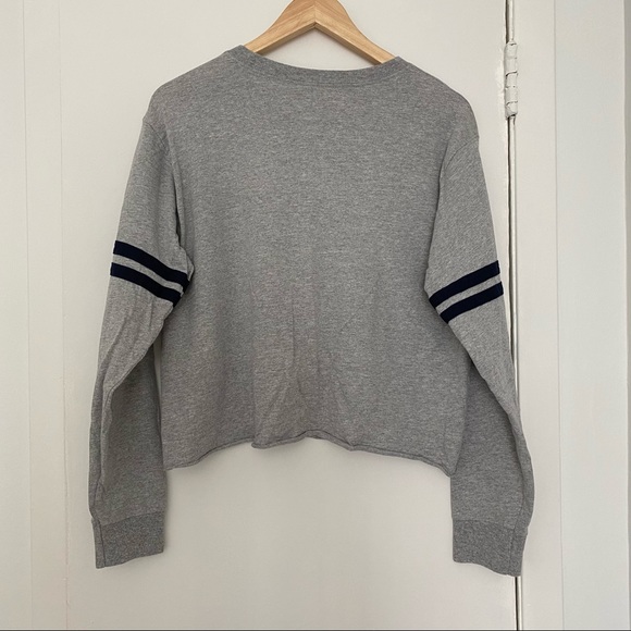 Knit-Crop Sweatshirt - Picture 7 of 7